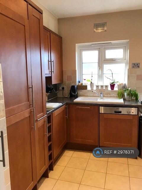 Main image of property: Linksview, London, N2