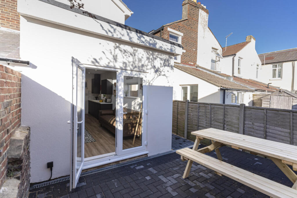 Property photo 8