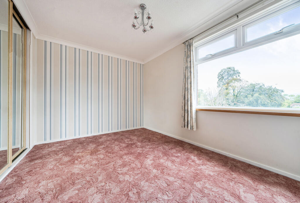 Apartment in Hambrook, Winterbourne - View 5