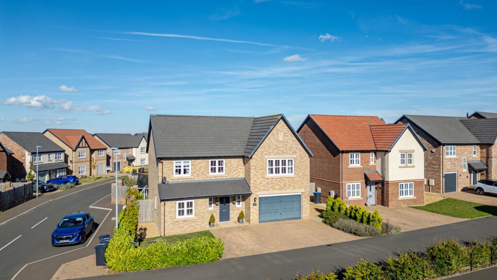 Main image of property: Plough Grange, Middlesbrough, TS5 8FQ