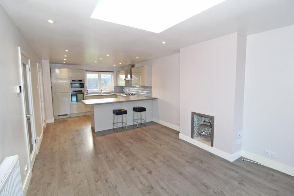 House in Brighton - View 4
