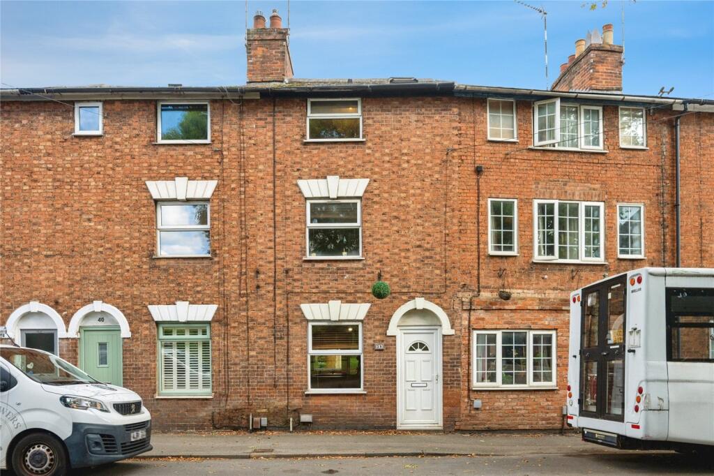 Main image of property: Coventry Road, Warwick, Warwickshire, CV34