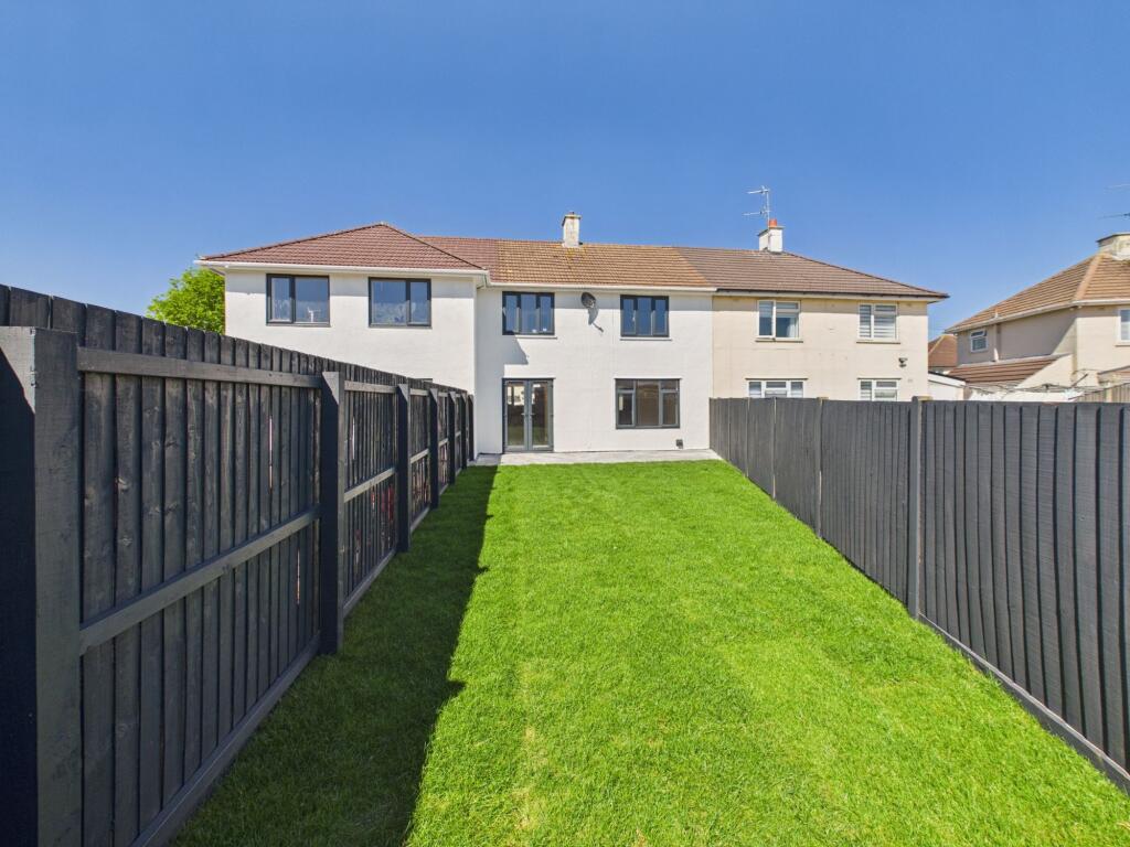 Main image of property: Meadowleaze, Gloucester, GL2