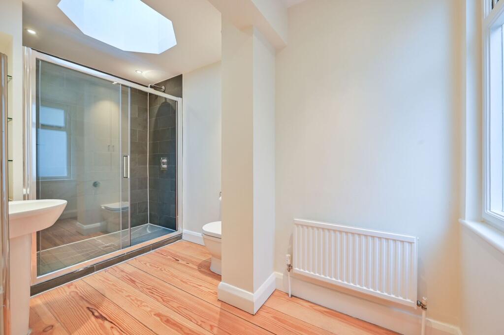 4 bedroom flat for rent