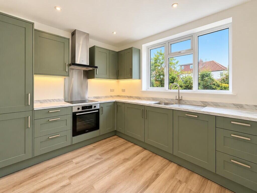 House in London, North Wembley, Sudbury - More