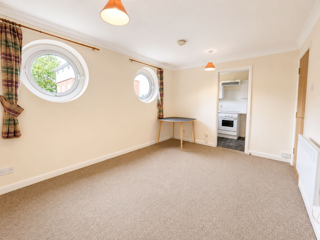 Main image of property: Walsingham Close, Hatfield, AL10