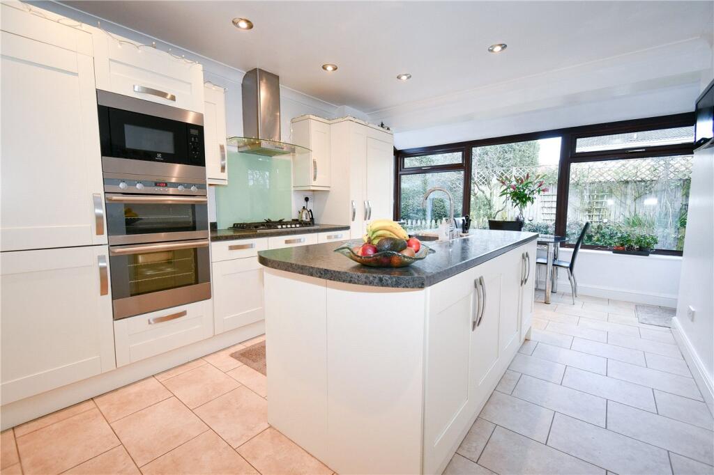 Holmway, Higher Bebington, Wirral photo 4