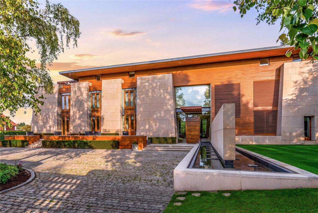 Main image of property: The Bishops Avenue, Hampstead Garden Suburb, London, N2