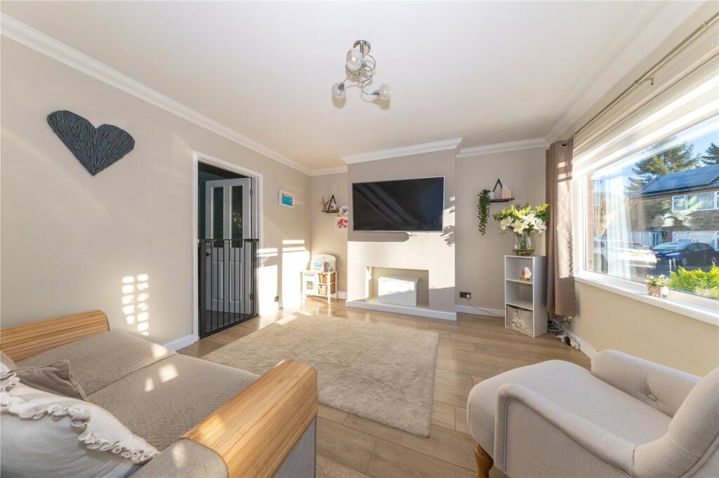 Main image of property: Rosewood Close, Luton, Bedfordshire, LU2