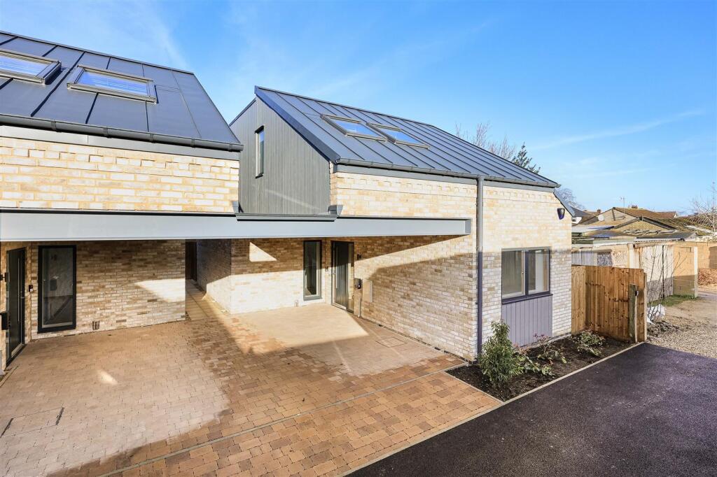 Main image of property: Robinson Mews, Kendal Way, Cambridge