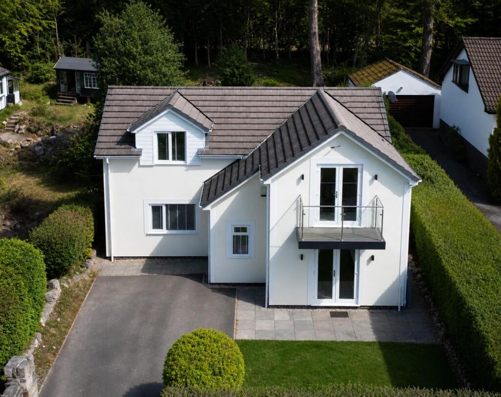 Main image of property: Cefn Bychan Road, Pantymwyn, Mold