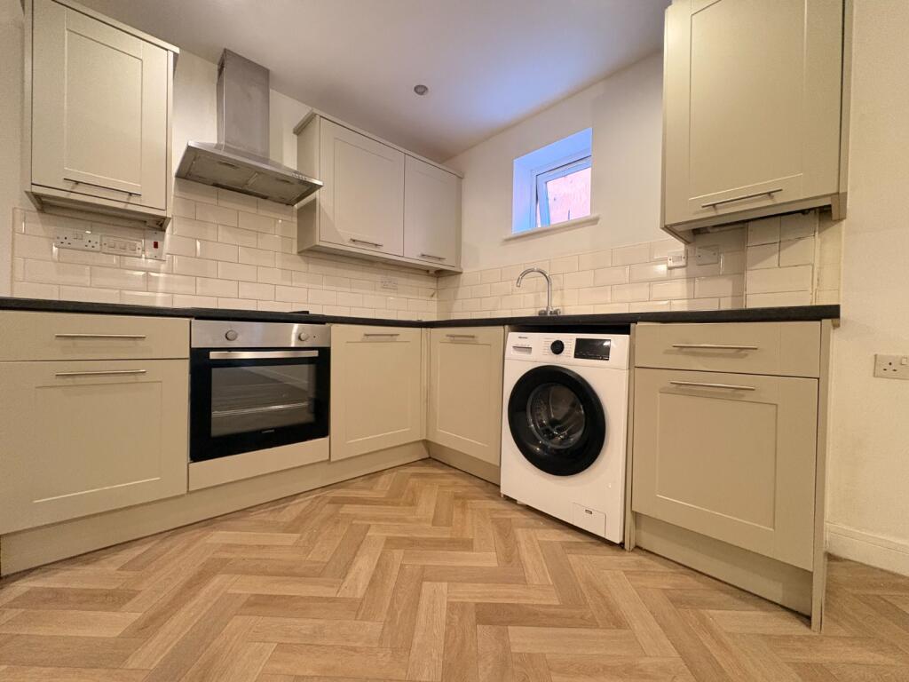 Apartment in Hereford - View 3