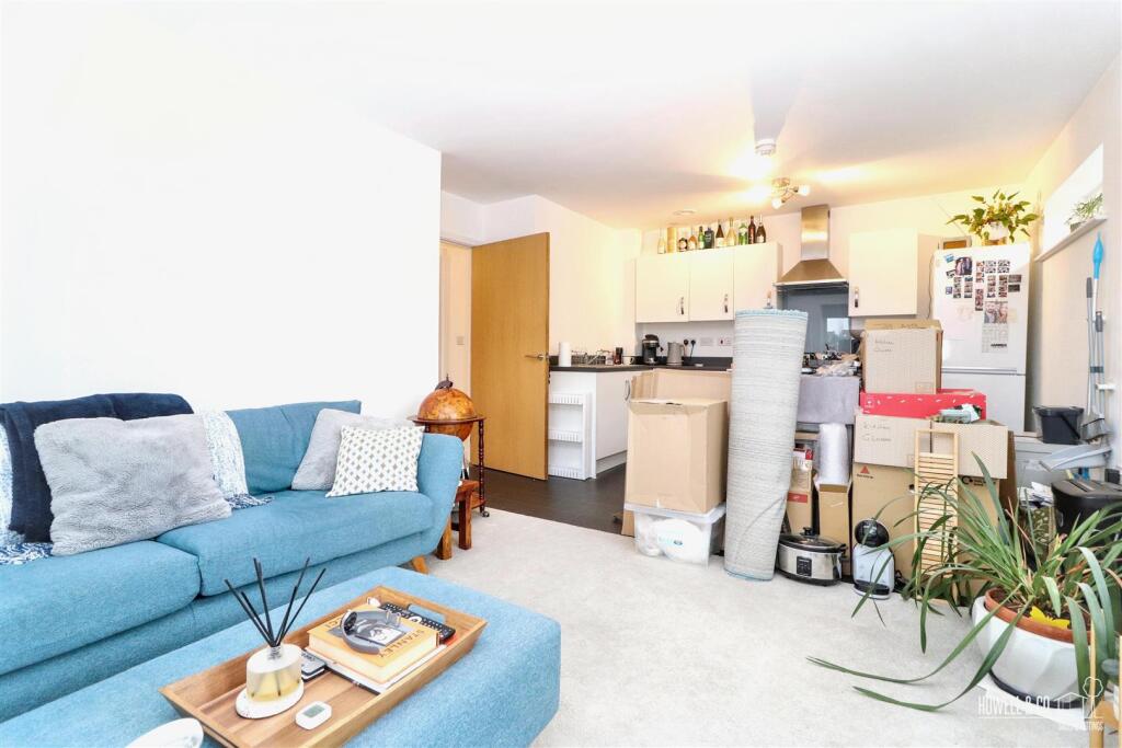 Apartment in Warrington - View 4