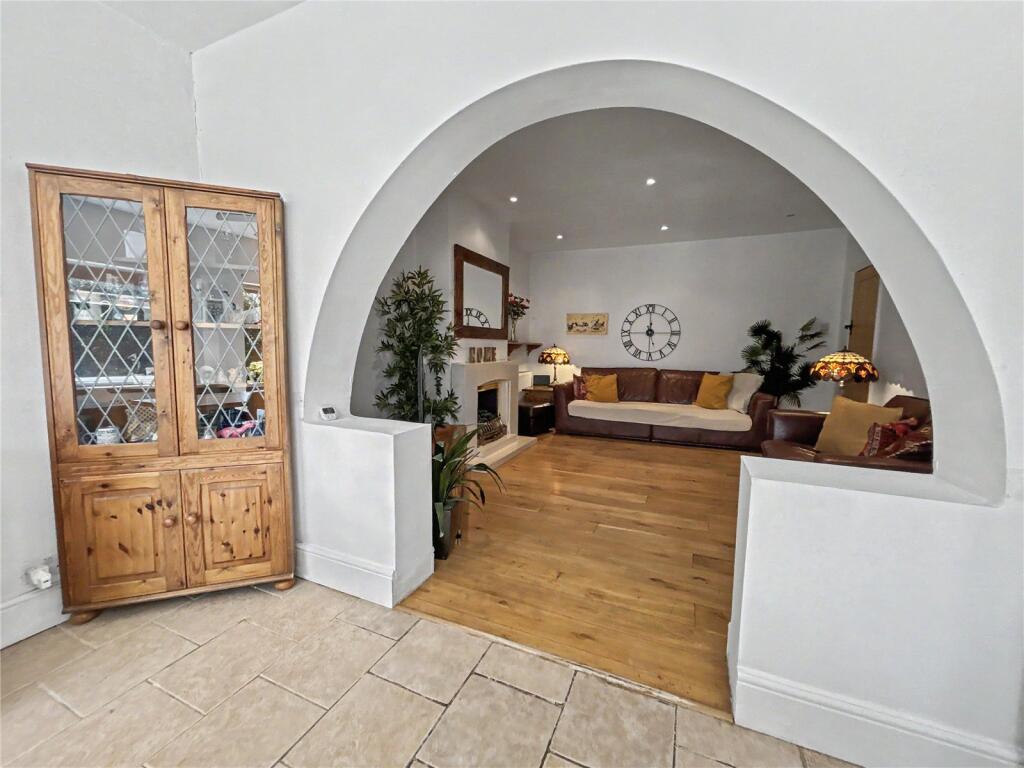 House in Sidcup, Blackfen - View 5