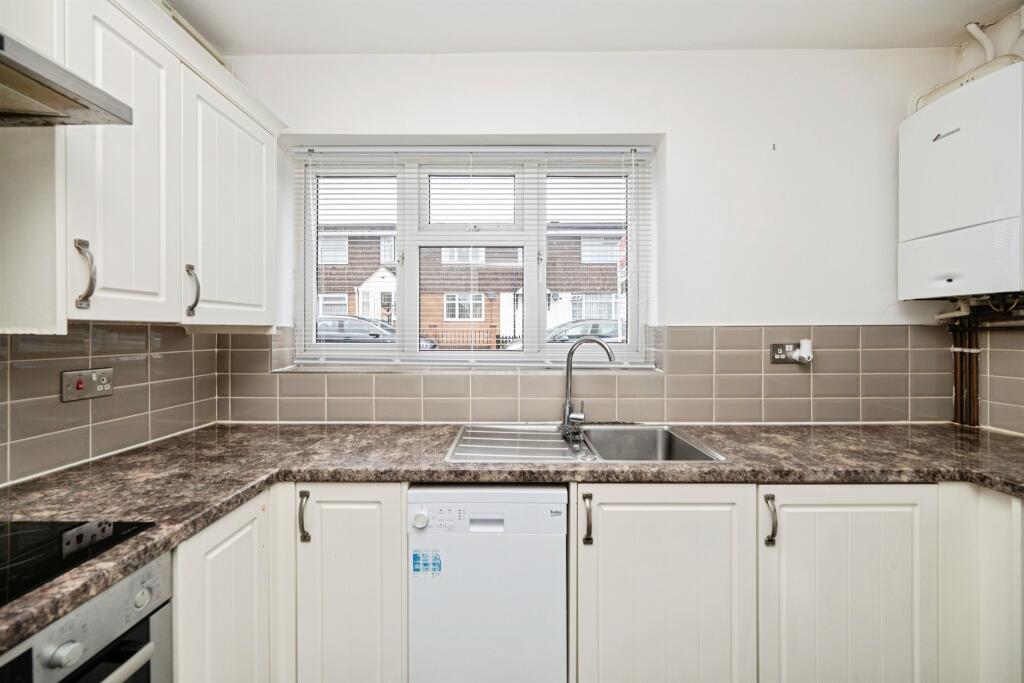 House in Sandwell, West Midlands - View 2