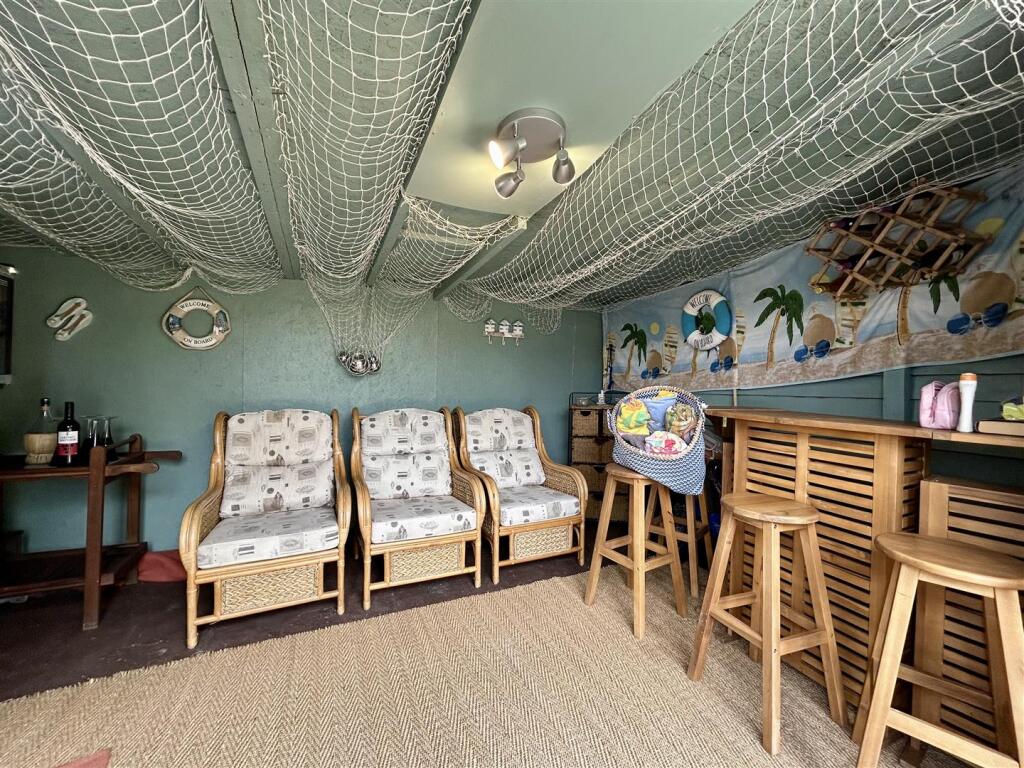 Additional image 35 of Manor Way, Halesowen