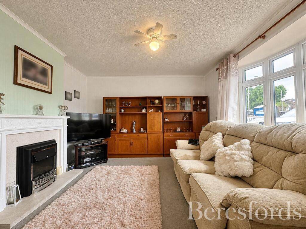 House in London - View 2