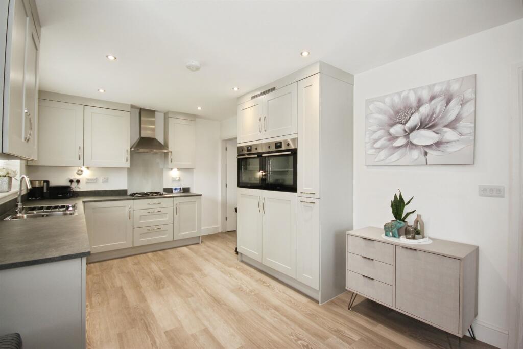 House in Warwick, Bishop's Tachbrook - View 4