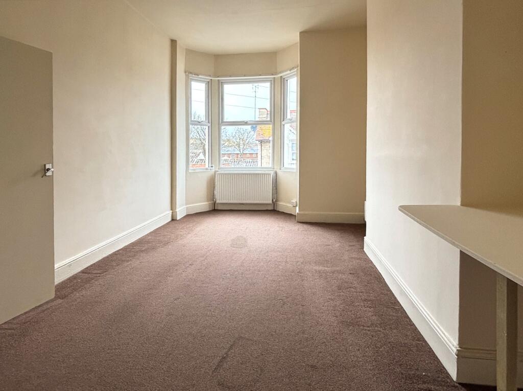 3 Nettleton Road, Gloucester, GL1 1QD photo 2