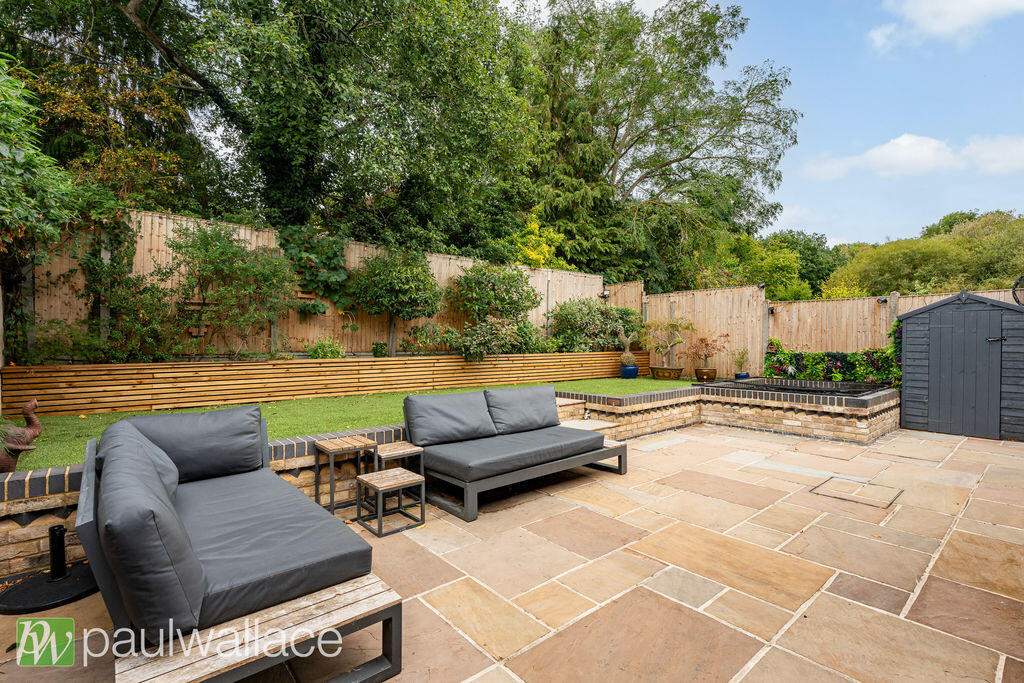 House in Enfield - View 4