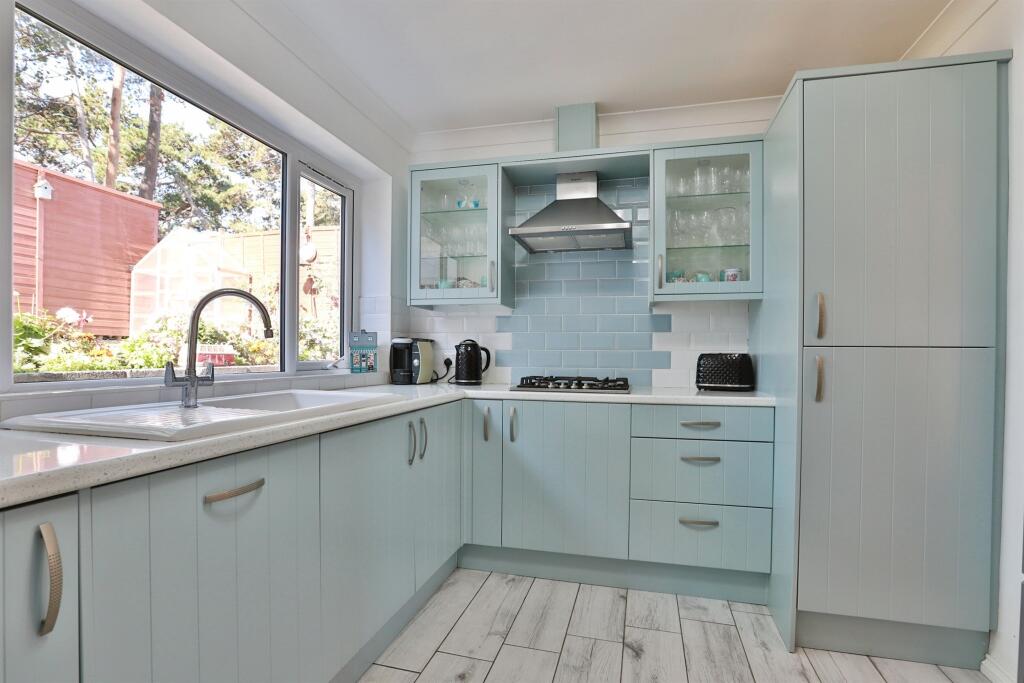 Lascelles Road, Bournemouth photo 5
