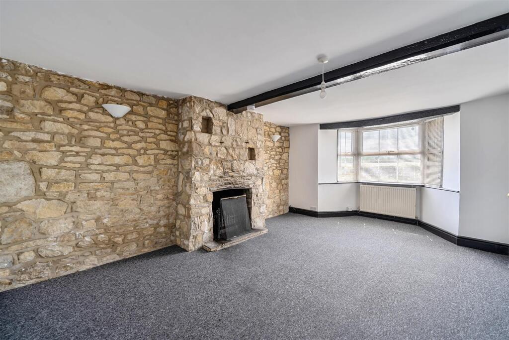 Watling Street, Potterspury, NN12 photo 2