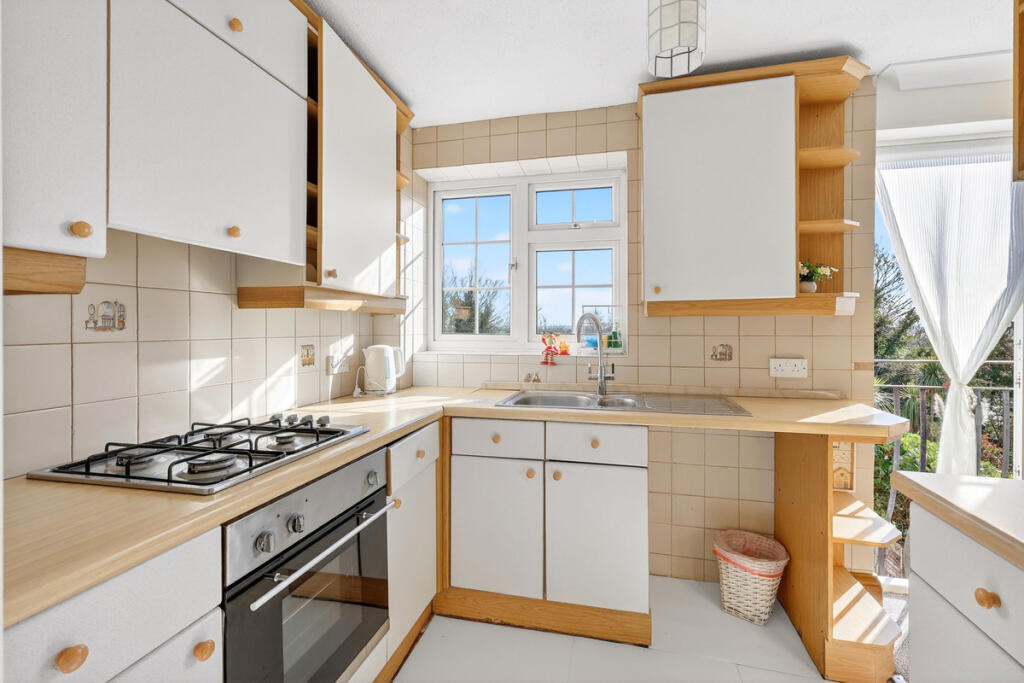 Station Road, Essex – pohled 6
