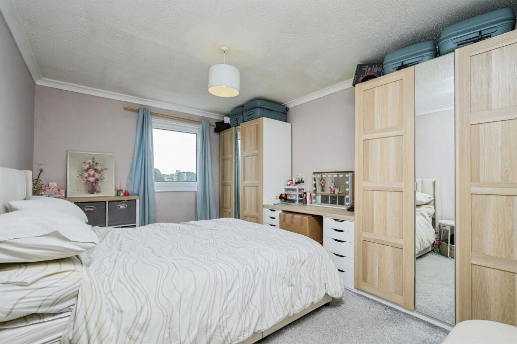 Apartment in Plymouth - View 3