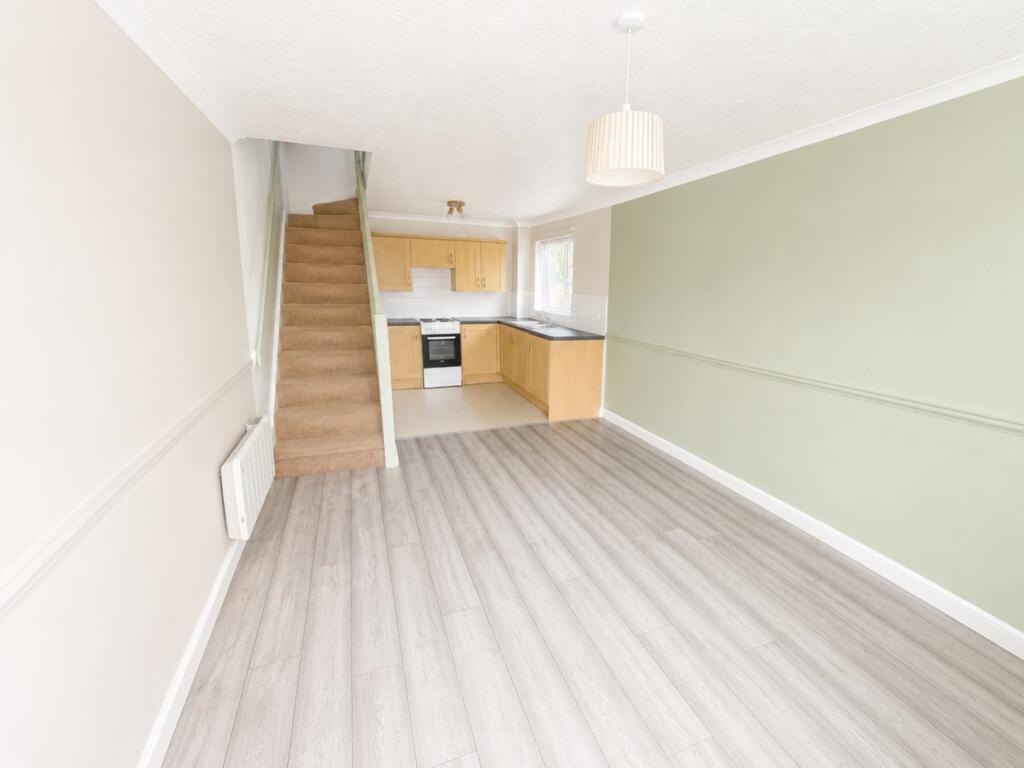 Windermere Close, Egham, Surrey, TW20 photo 2