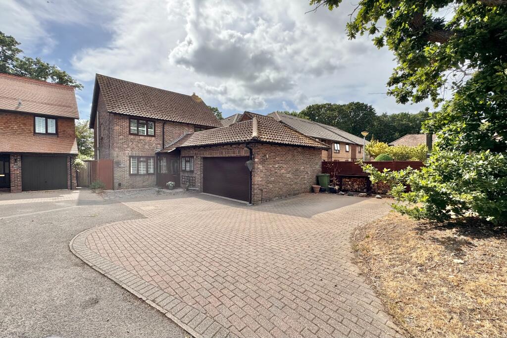 House in Fareham, Locks Heath