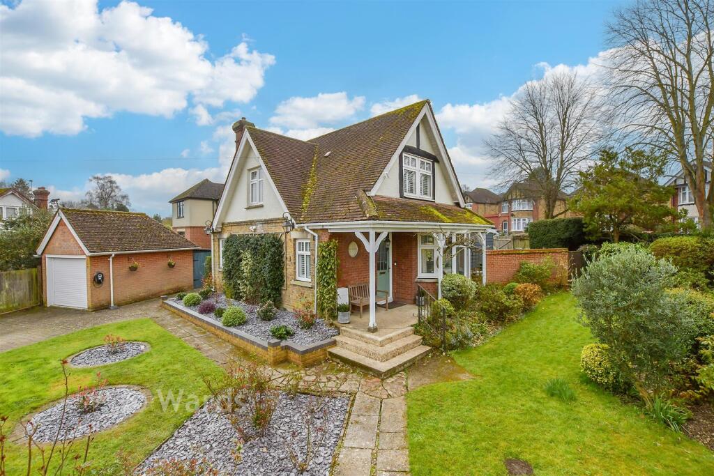 Main image of property: Cranborne Avenue, Maidstone, Kent