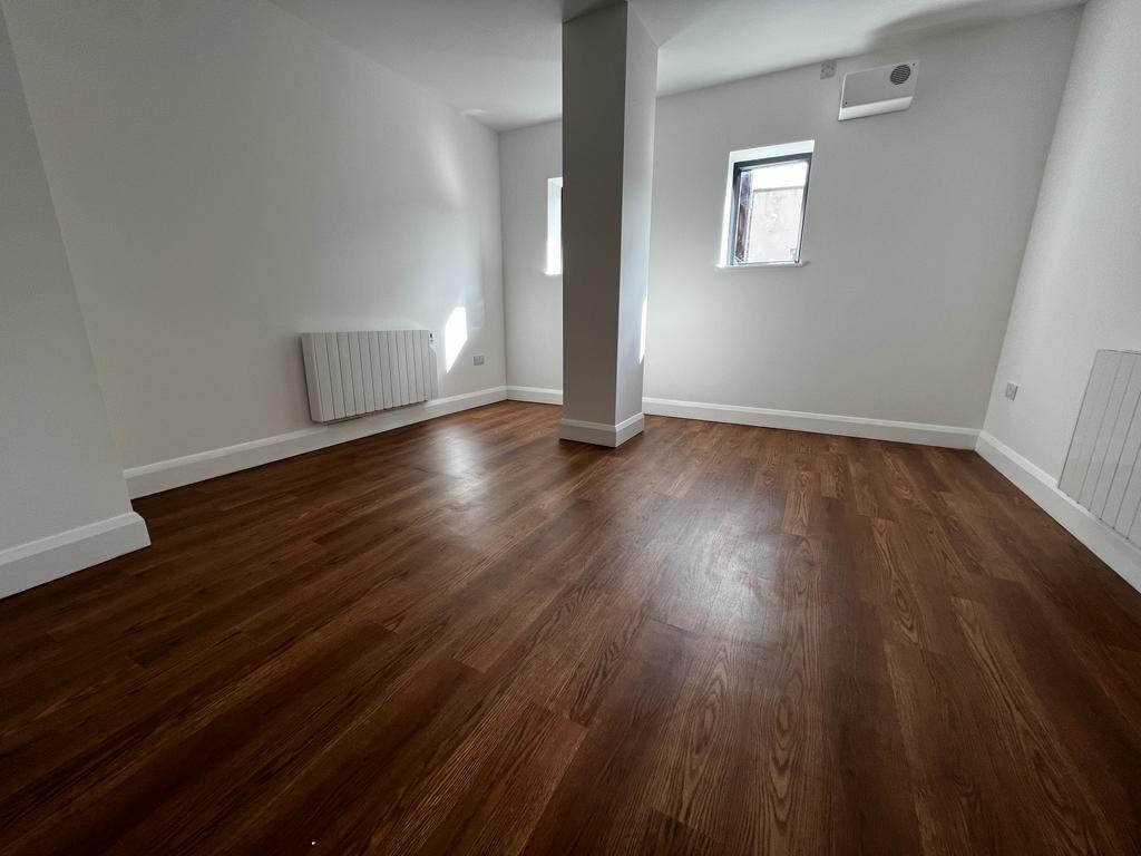 Apartment in Lowestoft - View 5