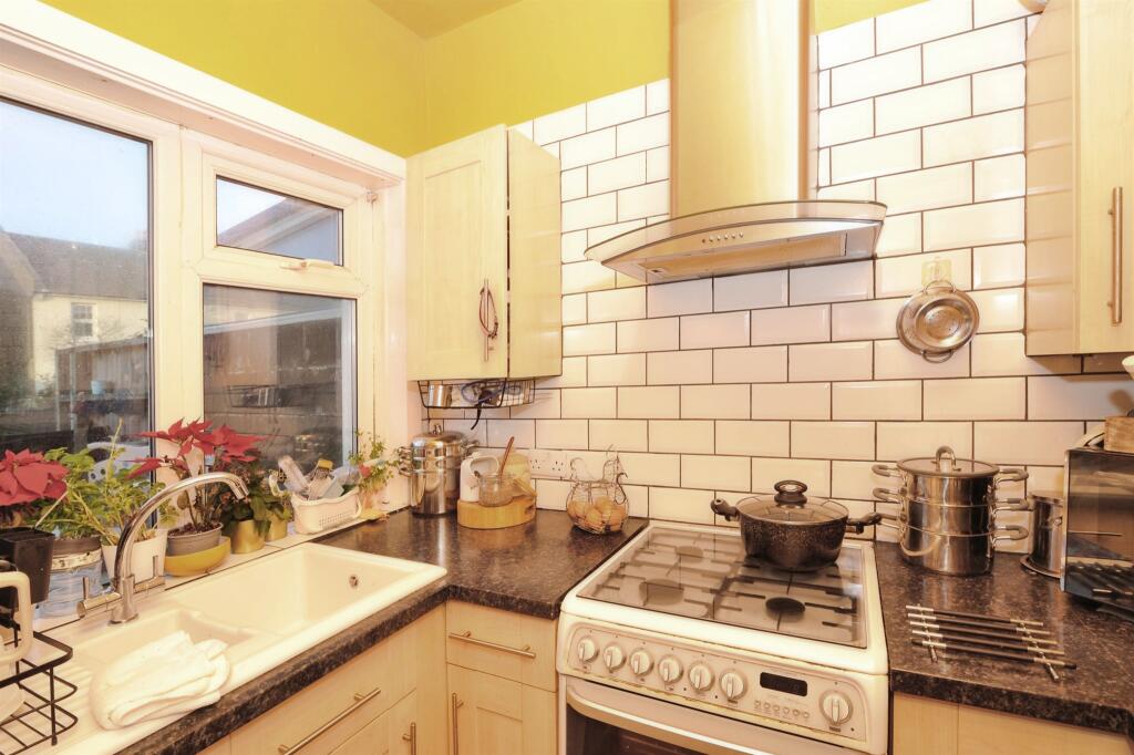 House in Tonbridge - More