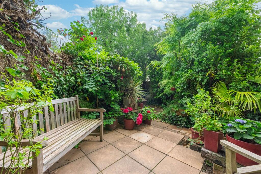 Property photo 8