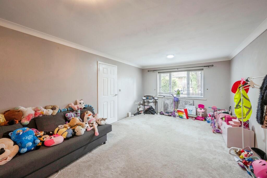 House in Doncaster - View 5