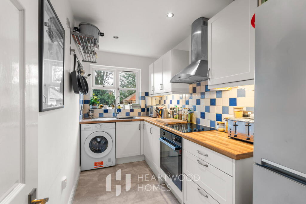 Apartment in St Albans - View 3