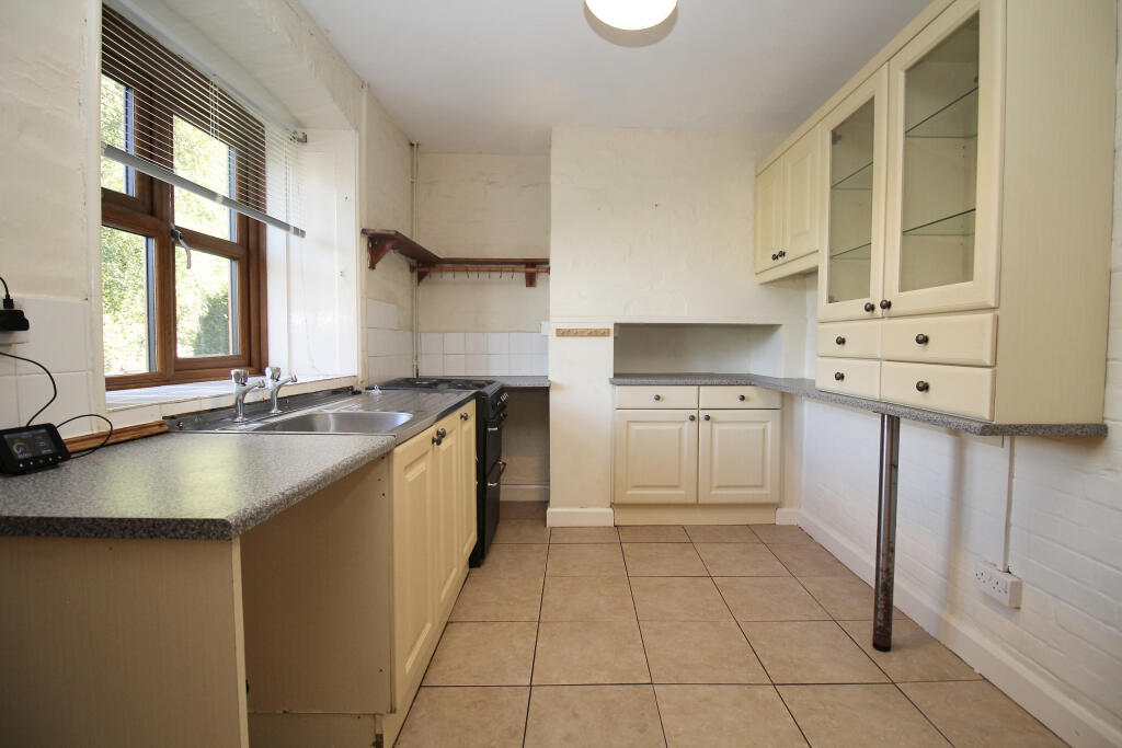 House in Taunton - View 3