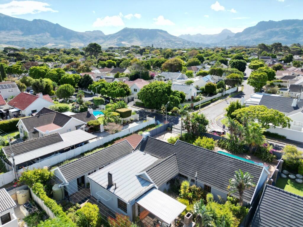 Main image of property: Meadowridge, Cape Town, Western Cape