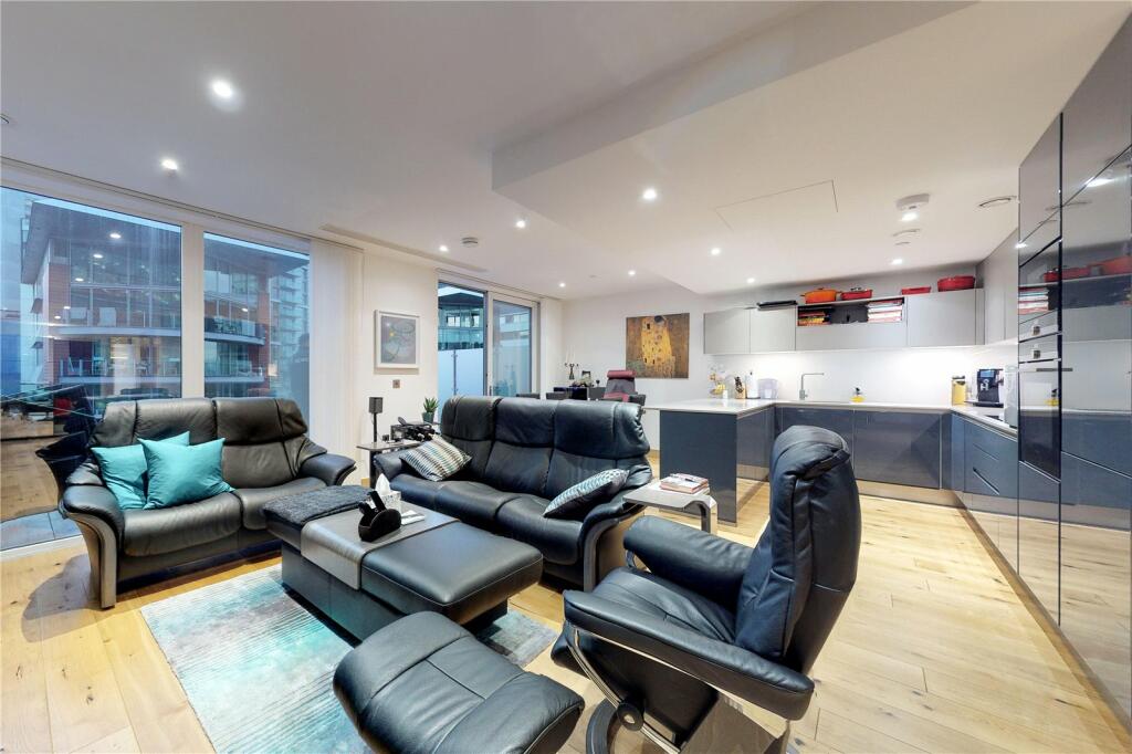 3-bed flat on Paddington Exchange, Paddington, W2, £2,200,000