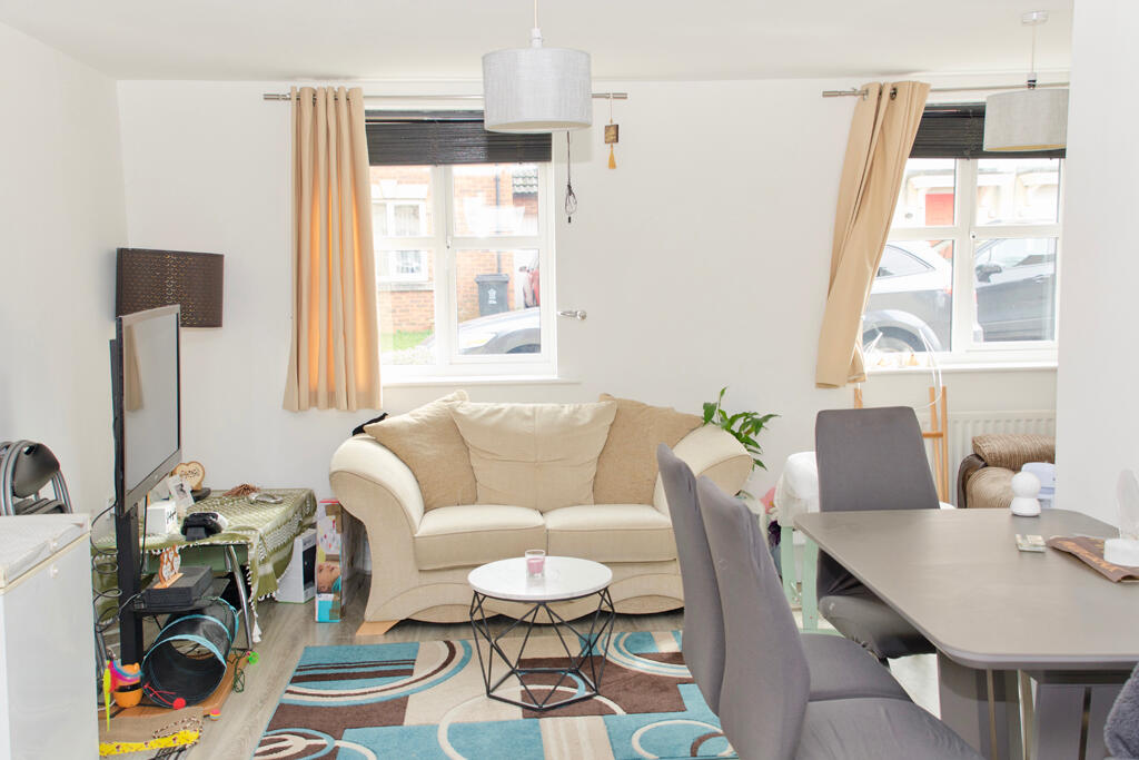 31, Kepwick Road photo 2