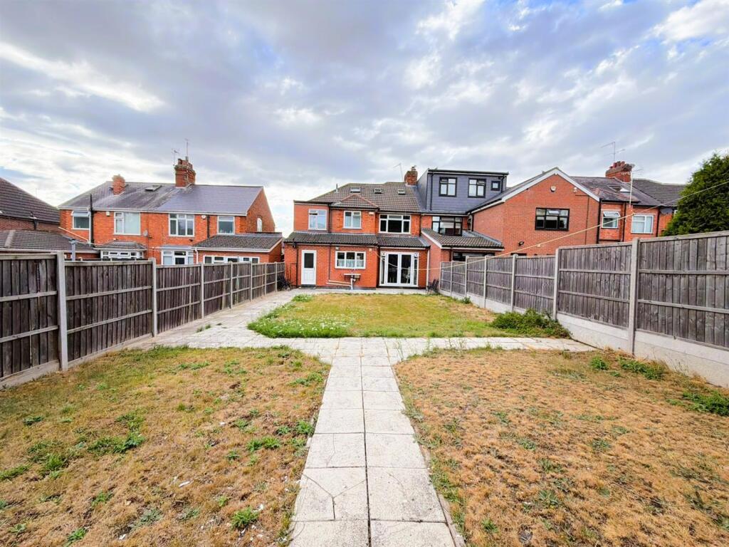 House in Leicester, City of Leicester - View 4