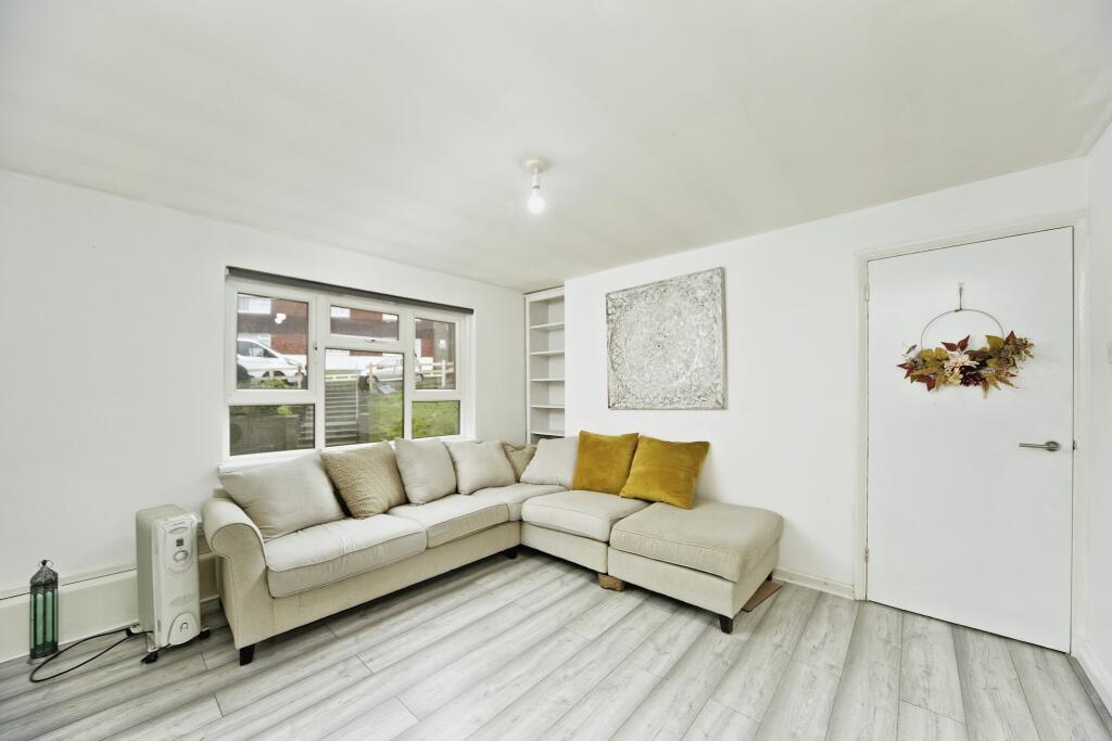 Main image of property: The Lawns, London, SE19