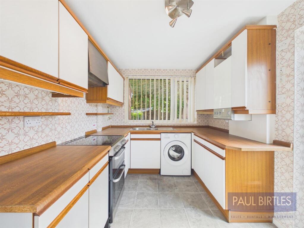 House in Trafford, Towns Gate - View 4