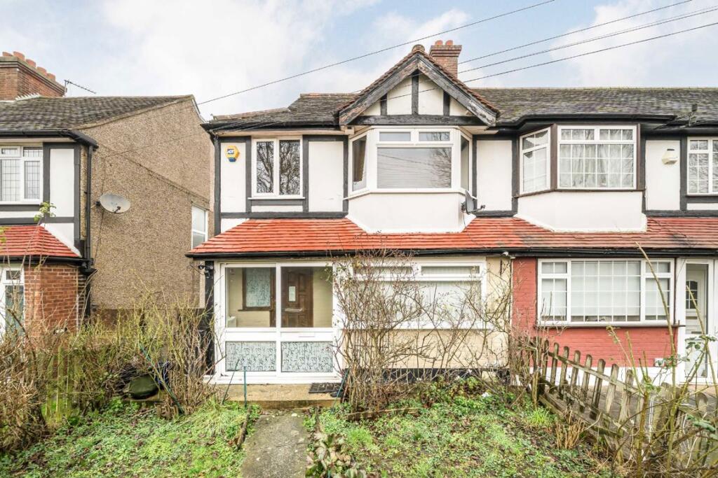 Main image of property: Commonside East, Mitcham