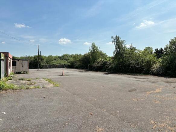 Glenhaven Yard