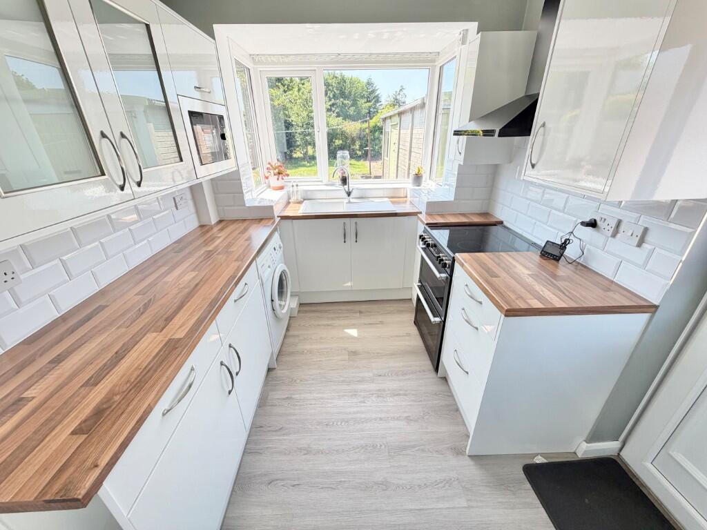 Trentdale, Whitby - More