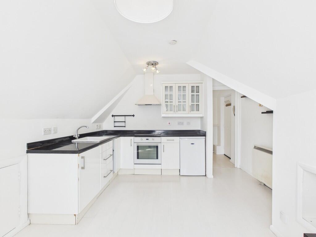 Apartment in London - View 2