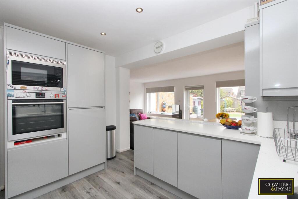 House in Southend-on-Sea - View 2