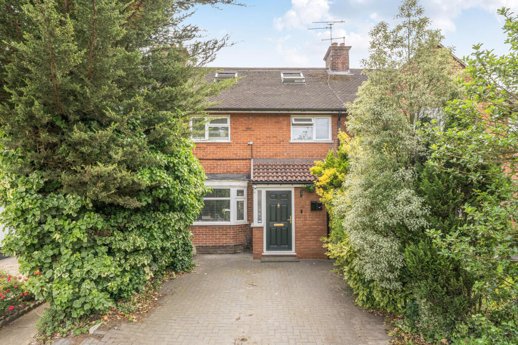 Main image of property: The Harebreaks, Watford, WD24