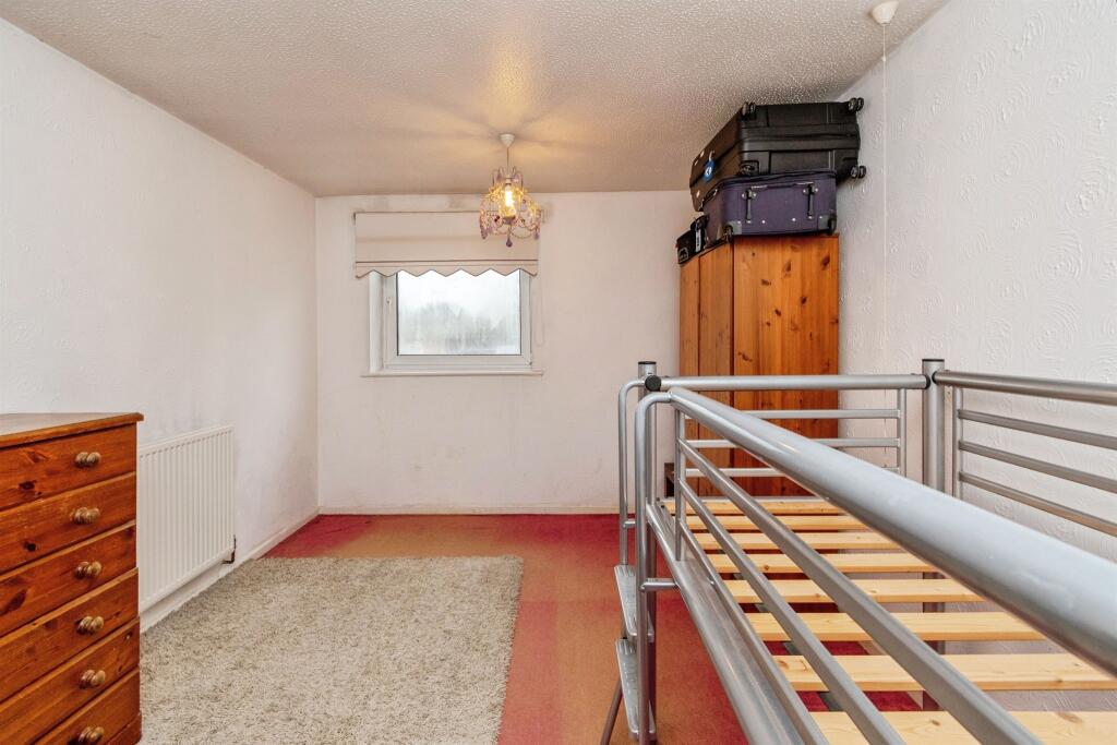 Apartment in Walsall, West Midlands - More